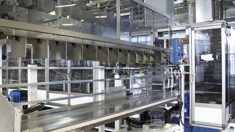 小型喷涂机器人加盟代理：揭秘其应用与选型要点